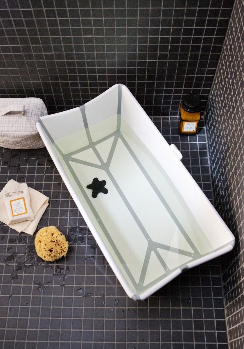 Stokke FLEXI BATH Складная ванночка с термочувствительной пробкой, Белый. Фото №6