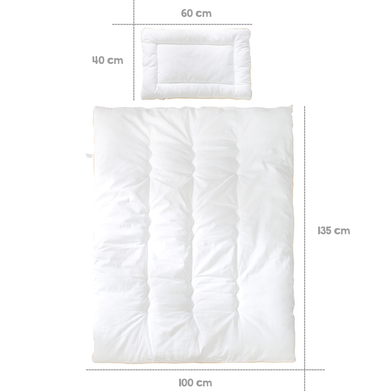 Комплект в детскую кровать, белый: стеганое одеяло 100х135 см, подушка 40х60 см. Фото №4