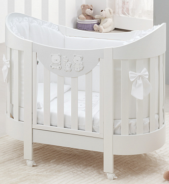 Детская кровать Happy Family Oval, белый (в комплекте матрас и белье 4 предмета)